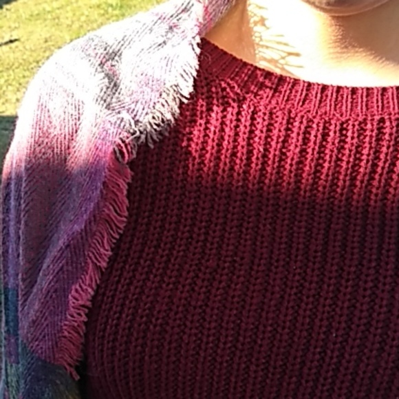 Bohemian fringe wrap with front pockets - Picture 6 of 8